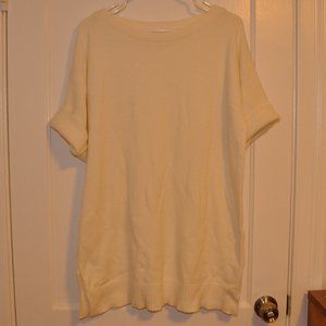 Short sleeve sweater